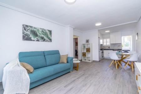 Apartamento bajo recién reformado en Lomas de Cabo Roig, 55 mt2, 2 habitaciones