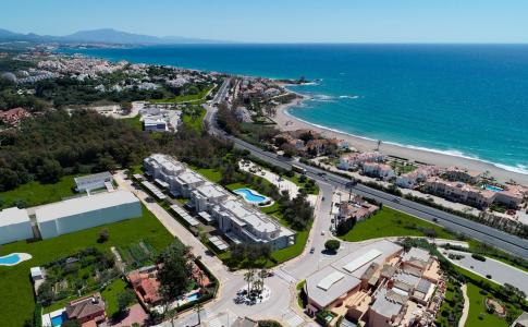 Maravillosos apartamentos de 2 dormitorios en Casares playa desde 262.000€+IVA, 84 mt2, 2 habitaciones