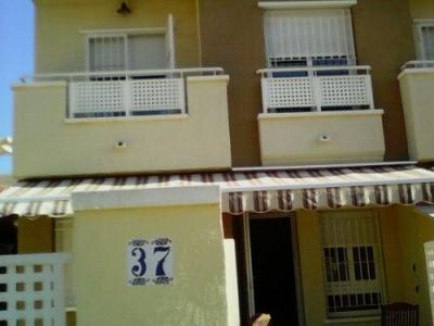 Casa / Chalet adosado en venta en Helecho,, 37, Pilar de la Horadada, 109 mt2, 3 habitaciones