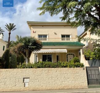 SE VENDE EXCELENTE CHALET EN ELCHE ZONA PORTALADA, 267 mt2, 5 habitaciones