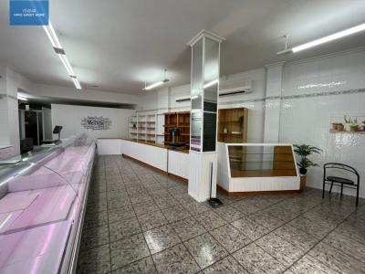 SE TRASPASA O ALQUILA LOCAL COMERCIAL EN ELCHE ZONA SECTOR V, 120 mt2