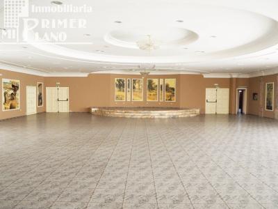 Salon de bodas restaurante en venta en Tomelloso listo para empezar a trabajar, 4664 mt2