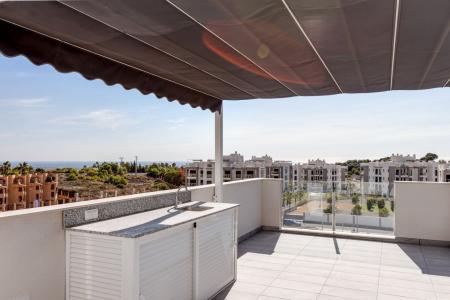 Ático nuevo con solárium privado. Complejo con piscina. Villamartín Orihuela Costa, 73 mt2, 2 habitaciones