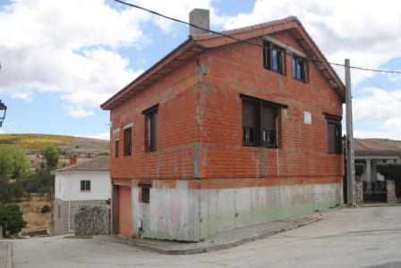 103-Casa en construcción detenida situada en Tornadizos de Ávila, 257 mt2, 4 habitaciones