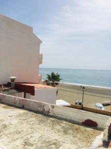 Casa a escasos pasos de la playa y paseo marítimo de San Luis de Sabinillas. Málaga., 56 mt2, 2 habitaciones