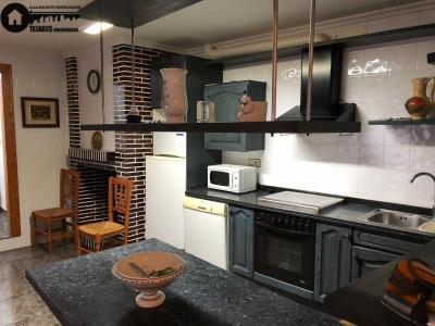 INMOBILIARIA TEJARES VENDE CASA UNIFAMILIAR EN LA GINETA POR 80.000€., 135 mt2, 3 habitaciones