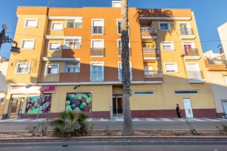 Roquetas de Ma,r Almería, 90 mt2, 93 habitaciones