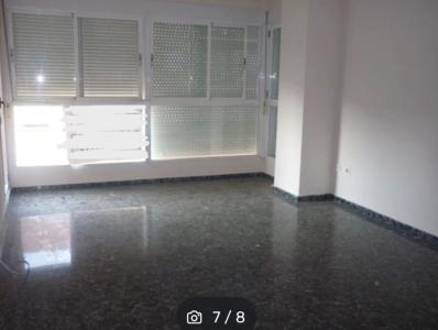 VIVIENDA DE 2 DORMITORIOS EN ZONA MALILLA, 75 mt2, 2 habitaciones