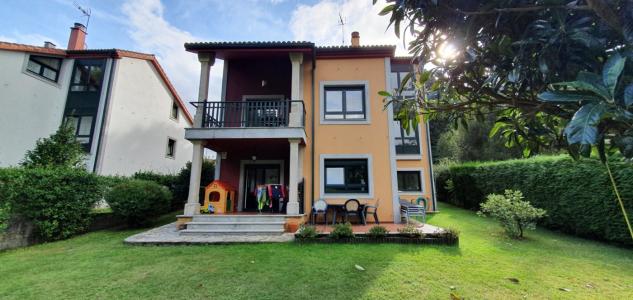 Preciosa vivienda en Venta en la zona de Laraño - Santiago de Compostela, 351 mt2, 5 habitaciones
