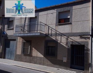 Inmohouse vende casa en Barrio San Pedro, 273 mt2, 3 habitaciones