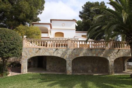 Villa en Moraira muy cerca de la playa, 231 mt2, 4 habitaciones