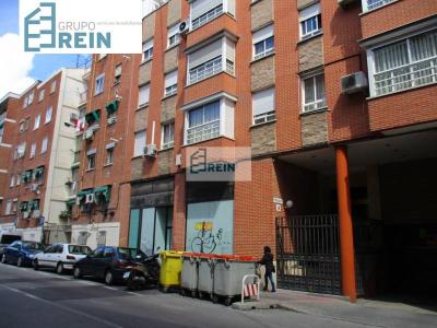 LOCAL COMERCIAL EN CALLE FRAGATA, MADRID, 149 mt2