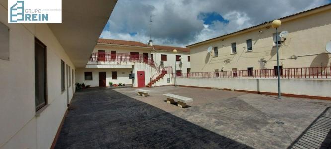 Piso de 2 dormitorios en Calle San Roque,  municipio de Esquivias, provincia de Toledo., 72 mt2, 2 habitaciones