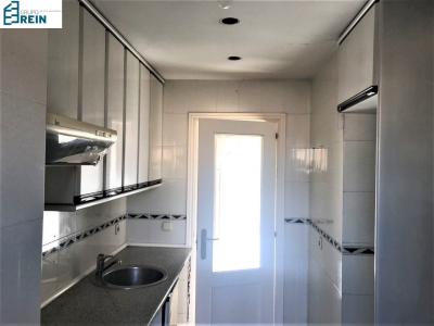 ESTUPENDO PISO EN VENTA EN PINTO, 107 mt2, 3 habitaciones