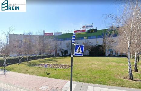 Local comercial en Tres Cantos, provincia de Madrid., 43 mt2