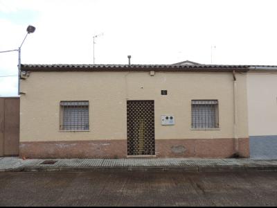 Urbis te ofrece una casa en venta en Ciudad Rodrigo, Salamanca., 102 mt2, 4 habitaciones