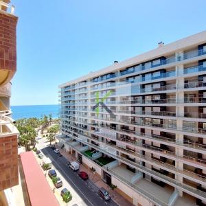 Precioso apartamento con buena altura en Primerísima línea de playa!!, 69 mt2, 2 habitaciones