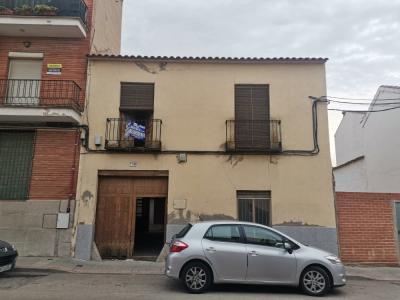 Se vende casa en Mora (Toledo), 275 mt2, 2 habitaciones