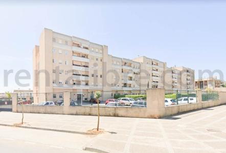 Piso de VPO en Jerez de la Frontera ubicado en ZONA NORTE - AVD.ARCOS en residencial con piscina, 67 mt2, 2 habitaciones