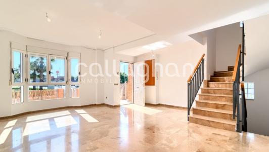Precioso pareado en venta o alquiler con opción a compra en Alcasser, 304 mt2, 4 habitaciones