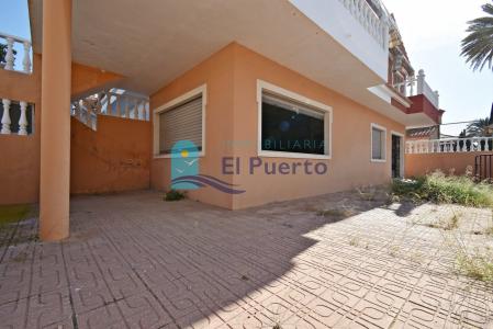 LOCAL COMERCIAL EN PLAYA GRANDE, 153 mt2