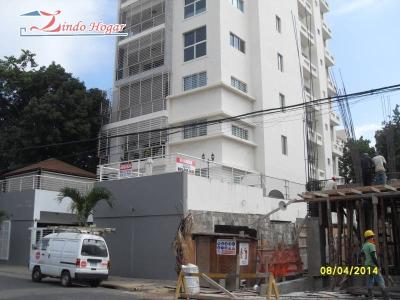 Apartamento en Evaristo Morales, 3 hab. 3 baños, servicio, Rep. Dom., 240 mt2, 3 habitaciones