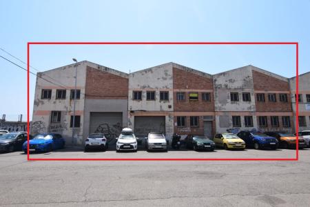Nave Industrial en venta en calle Josep Maria Sert - Badalona, 3190 mt2