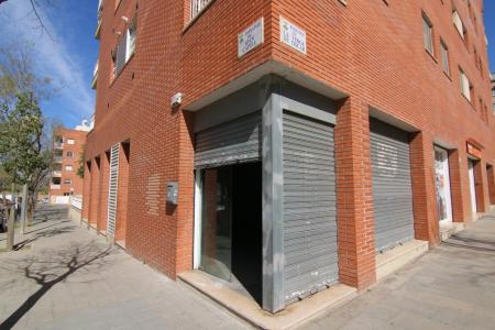 SE VENDE LOCAL COMERCIAL EN MARTORELL, 97 mt2