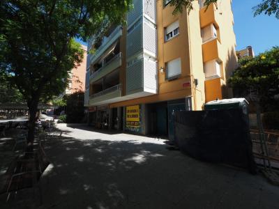 SE VENDE LOCAL COMERCIAL DE 95M2 EN GAVÁ, ZONA CAN TINTORER, 95 mt2