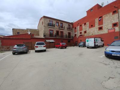 Se alquilan plazas de Parking descubiertas frente Biblioteca Calonge, 12 mt2
