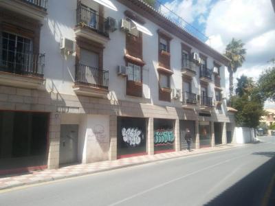 Local Comercial en la Zubia, Callle Pablo Iglesias, 600 mt2