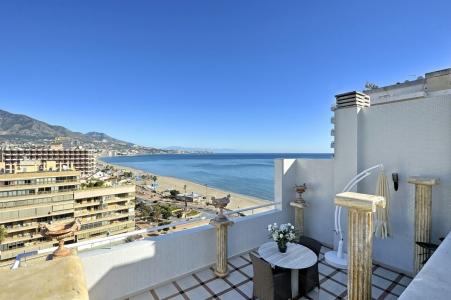 Ático duplex de lujo con vistas al mar, 4 dormitorios, 4 baños en Fuengirola., 400 mt2, 4 habitaciones