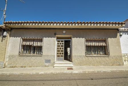 Casa en venta en Villaseca de la Sagra, 140 mt2, 3 habitaciones