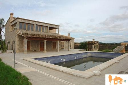 Chalet con piscina en Sant Llorenç Des Cardassar., 262 mt2, 4 habitaciones