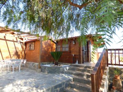 Casa de madera a tan solo 1 km del Restaurante La Carreta, 60 mt2, 3 habitaciones