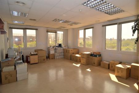 Gran oficina en alquiler, muy luminosa y con gran representatividad para la ubicación de su empresa, 278 mt2