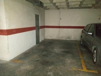 GARAJE AMPLIO 12 m2 CON TRASTERO ZONA SUR CERCA CALLE ALICANTE, 12 mt2