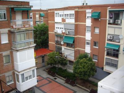 EXCLUSIVAS ROMERO comercializa apartamento amueblado, 46 mt2, 1 habitaciones