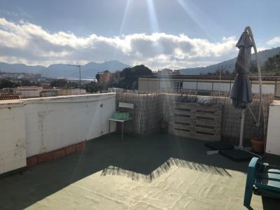 SE VENDE CASA ADOSADA REFORMADA EN BARRIO CONCEPCIÓN, 150 mt2, 2 habitaciones