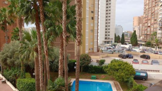 Acogedor apartamento con terraza grande cerca de plaza Triangular y playa Levante., 55 mt2, 1 habitaciones