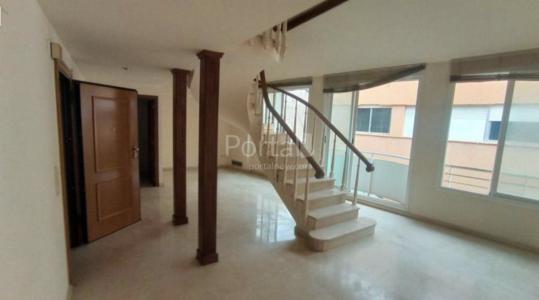 Descubre local comercial en calle de la torreta en Gandia de 129m² ., 129 mt2