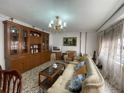 En venta 3 dormitorios, zona PISOS AZULES, ELCHE, 95 mt2, 3 habitaciones
