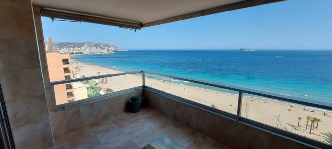 PRECIOSO APARTAMENTO EN PLAYA PONIENTE DE TRES DORMITORIOS, 160 mt2, 3 habitaciones