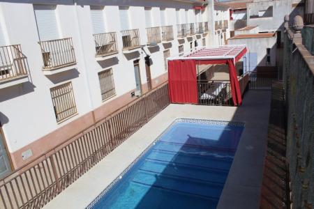 Fantástica vivienda c0n piscina, garaje y trastero en Guadalcázar, 120 mt2, 3 habitaciones