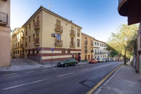 Apartamento con plaza de aparcamiento. Ideal inversión., 70 mt2, 2 habitaciones