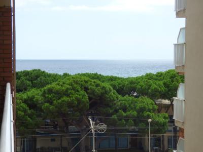 ¡Piso en venta en Malgrat de mar reformado en el paseo marítimo!, 85 mt2, 3 habitaciones