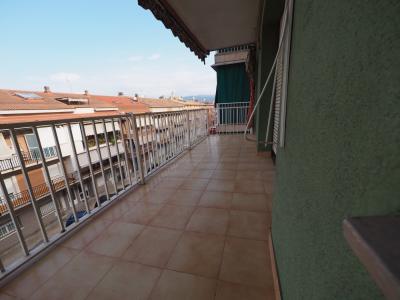 SE VENDE PISO DE 80M2 EN LES FRANQUESES DEL VALLÉS, ZONA BELLAVISTA, 80 mt2, 4 habitaciones