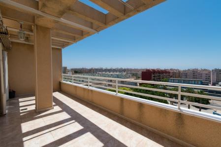 ¿Te imaginas desayunando mientras tomas el sol en tu terraza con vistas al parque, 60 mt2, 2 habitaciones