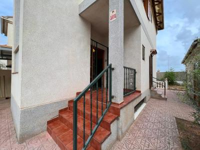 Vivienda pareada en URB. Villa Carmen(Catarroja), 132 mt2, 4 habitaciones