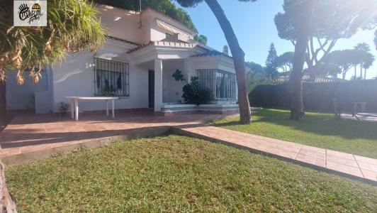 Fabuloso chalet con piscina en  Roche, Conil, 250 mt2, 4 habitaciones